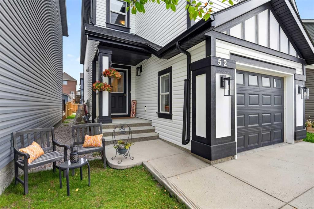 52 Evansborough Way NW, Calgary — photo 3 of 48
