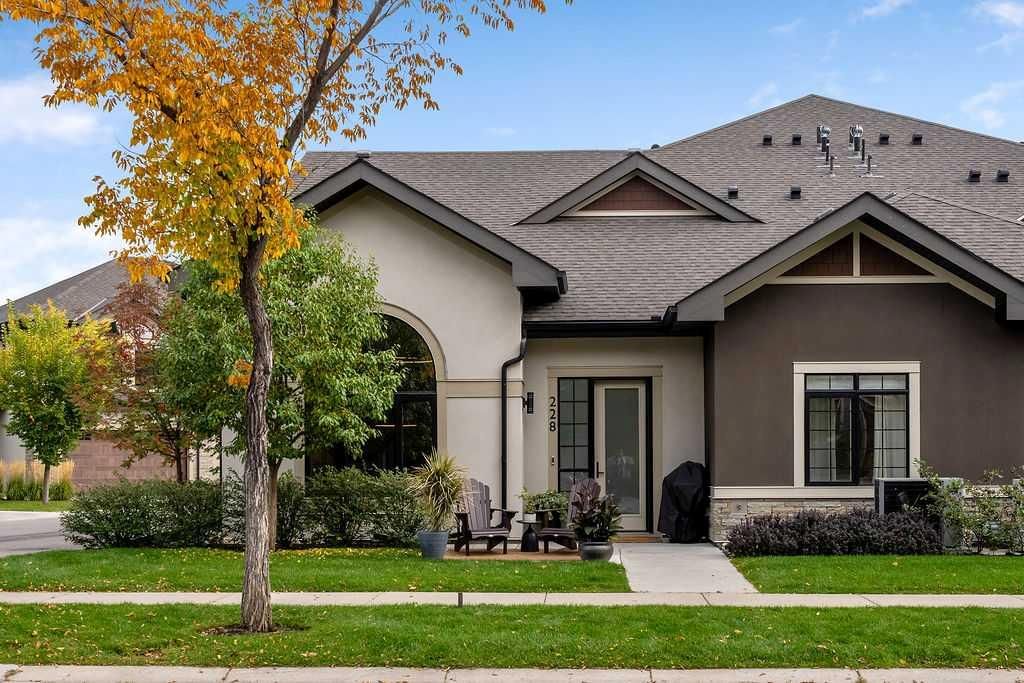 228 Quarry Way SE, Calgary — photo 4 of 48