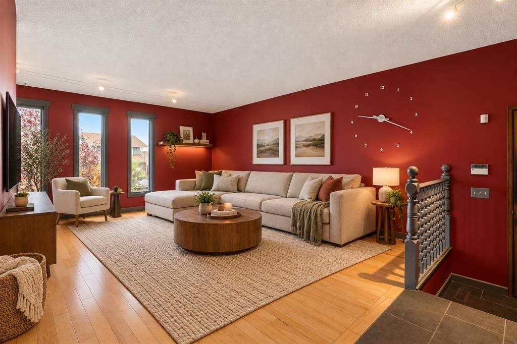 107 Bermuda Close NW, Calgary — photo 5 of 43