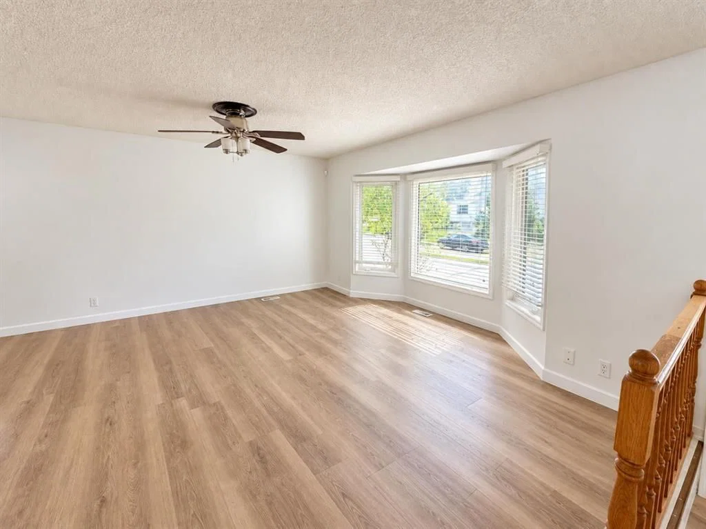5230 Whitestone Road NE, Calgary — photo 3 of 16