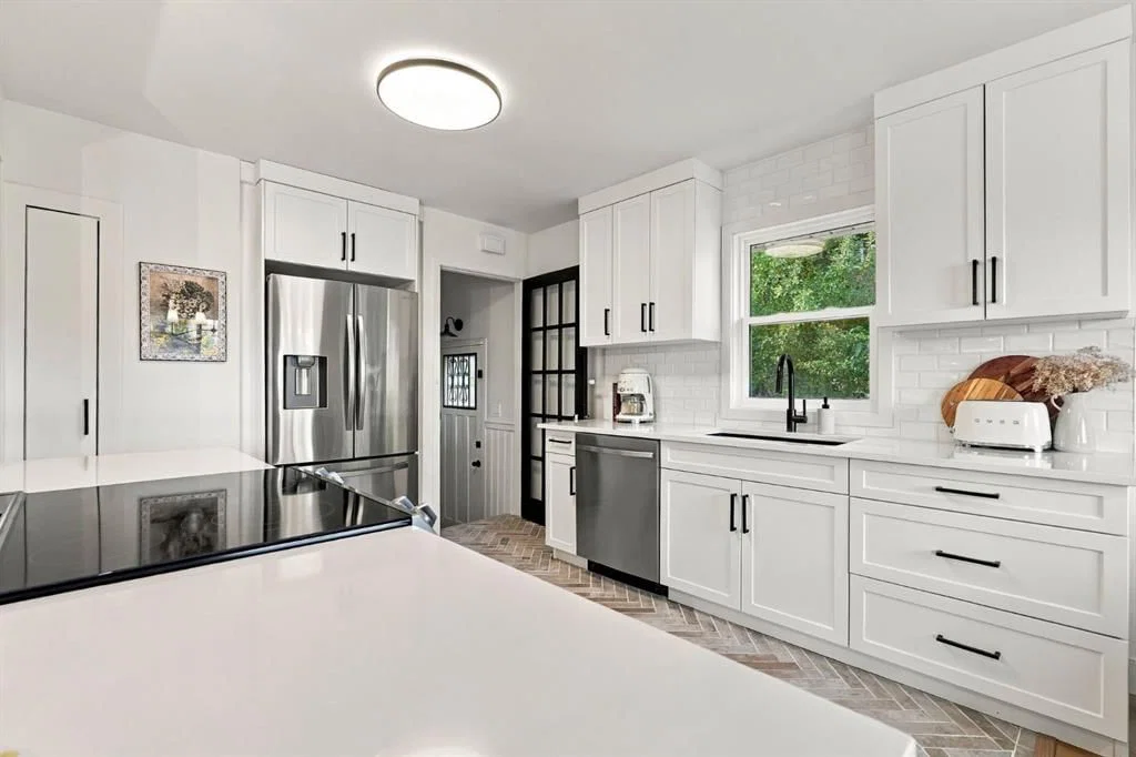 6031 Thornbank Drive NW, Calgary — detached for sale