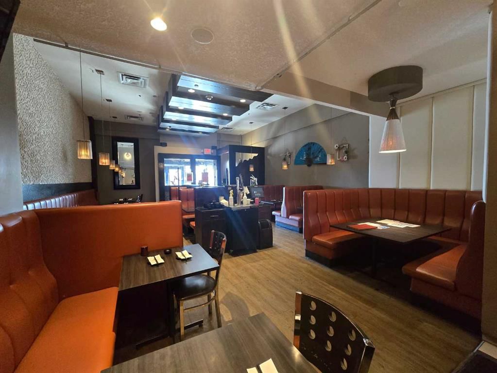 6455 MACLEOD Trail SW, Calgary — photo 4 of 15