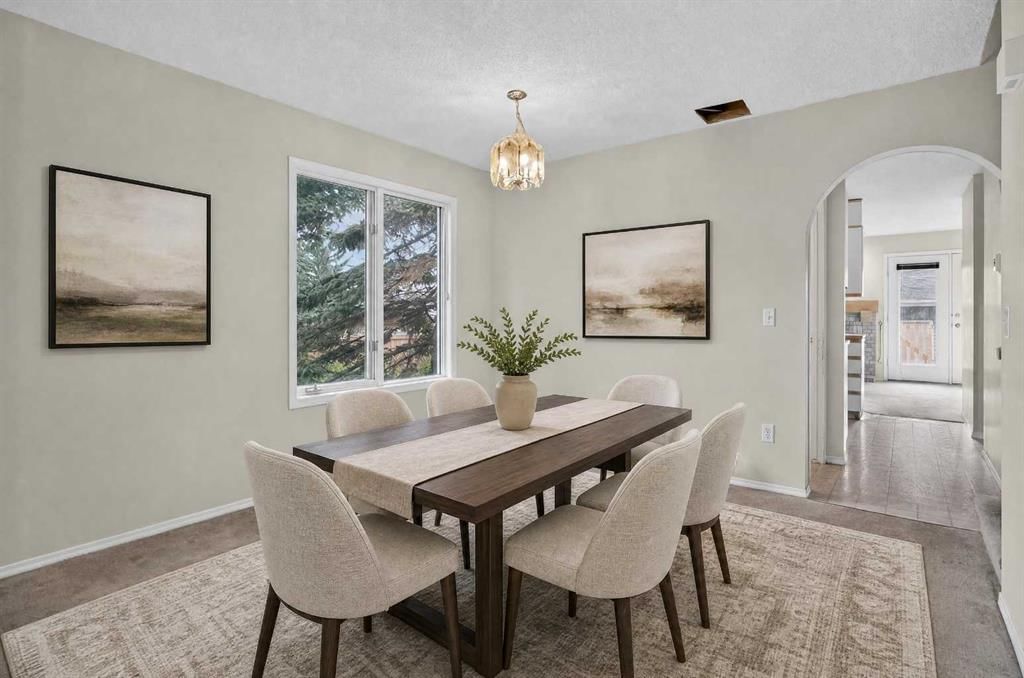 259 Coachway Road SW, Calgary — photo 3 of 50