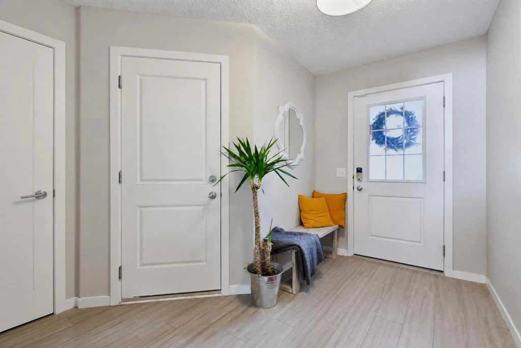 627, 101 Sunset Drive, Cochrane — photo 4 of 40