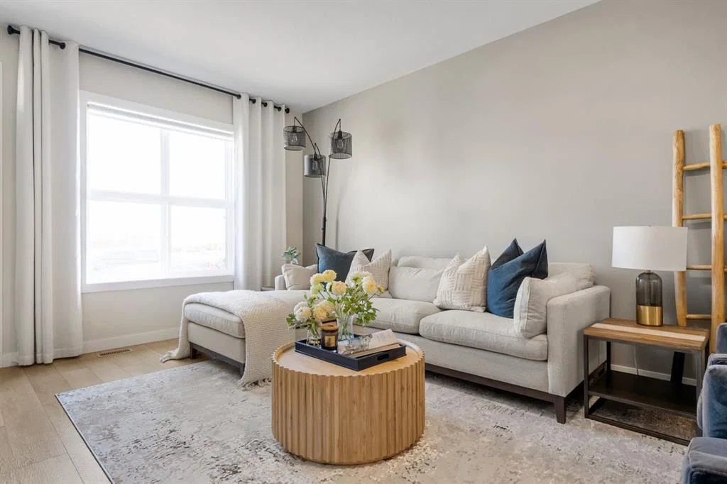 8432 Homestead Avenue NE, Calgary — photo 4 of 30
