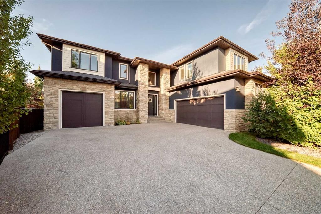 62 Wexford Crescent SW, Calgary — photo 3 of 42