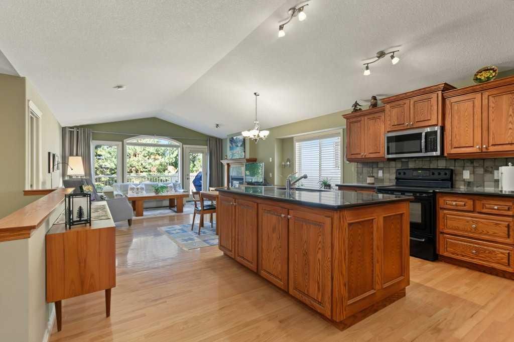 197 Cimarron Drive, Okotoks — photo 5 of 33
