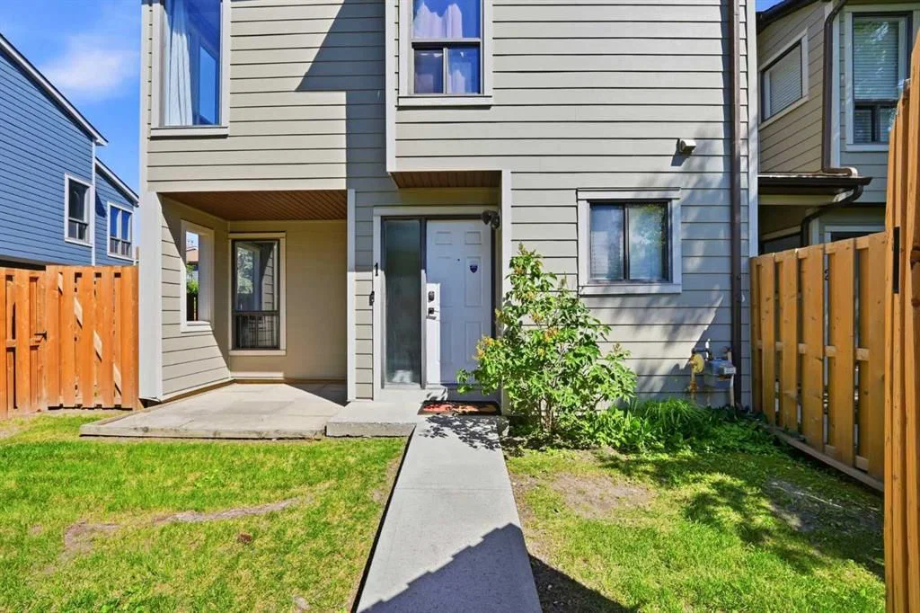 1, 108 Grier Terrace NE, Calgary — photo 2 of 28