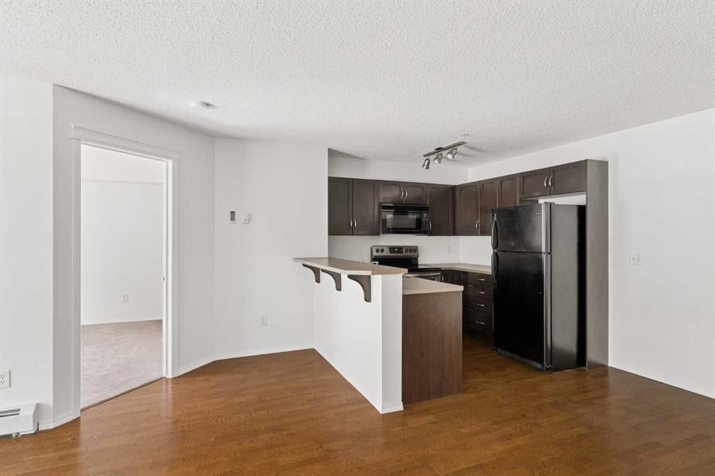 2106, 43 Country Village Lane NE, Calgary — photo 5 of 24