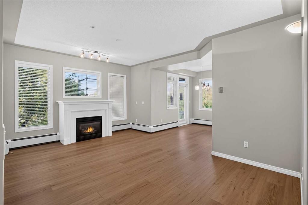 305, 2416 Erlton Street SW, Calgary — photo 2 of 32