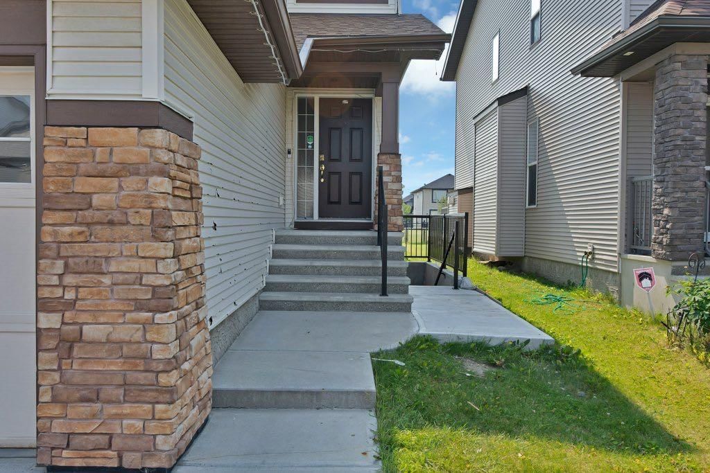 33 Skyview springs Road NE, Calgary — photo 3 of 31