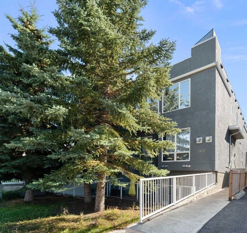 1, 2031 26 Avenue SW, Calgary — main listing photo
