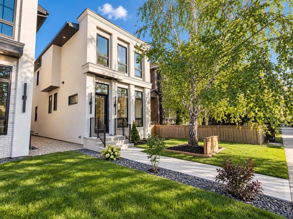 2424 31 Street SW, Calgary — main listing photo