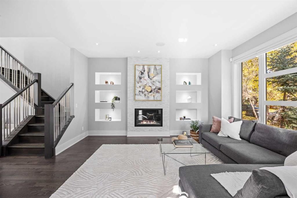 2750 26 Avenue SW, Calgary — photo 3 of 50