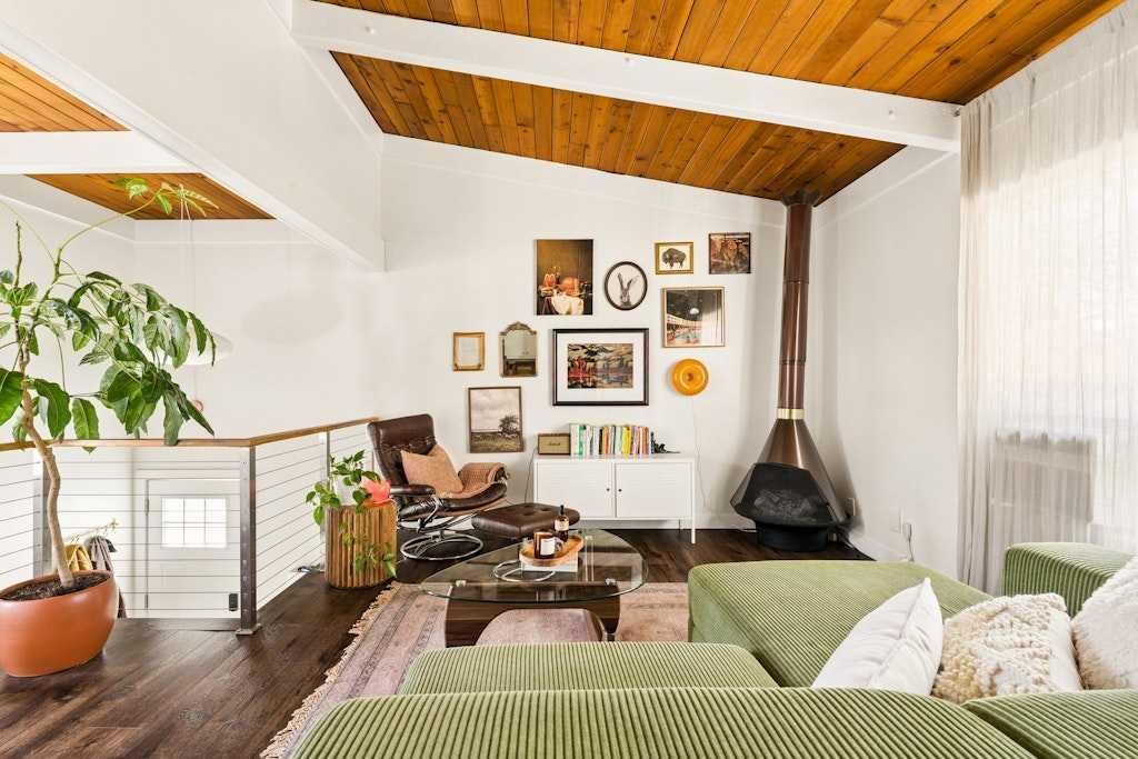 706, 11010 Bonaventure Drive SE, Calgary — main listing photo