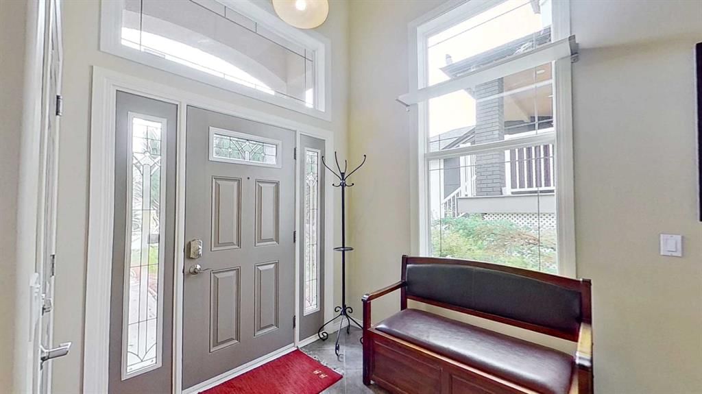 18 Tuscany Meadows Heights NW, Calgary — photo 2 of 50