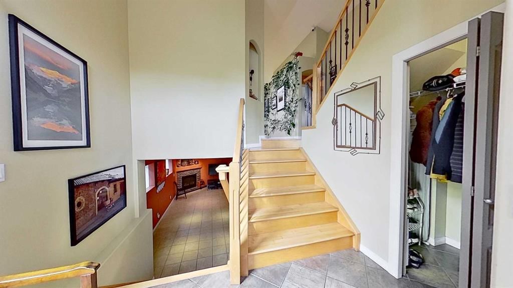 18 Tuscany Meadows Heights NW, Calgary — photo 3 of 50