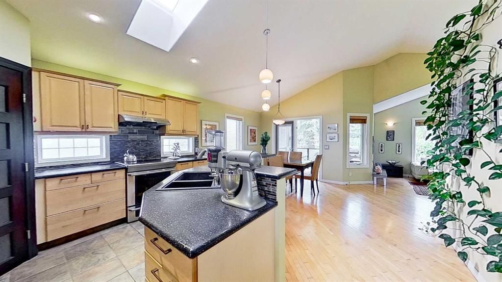 18 Tuscany Meadows Heights NW, Calgary — photo 4 of 50