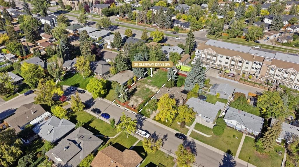 20 Glenway Drive SW, Calgary — photo 5 of 21