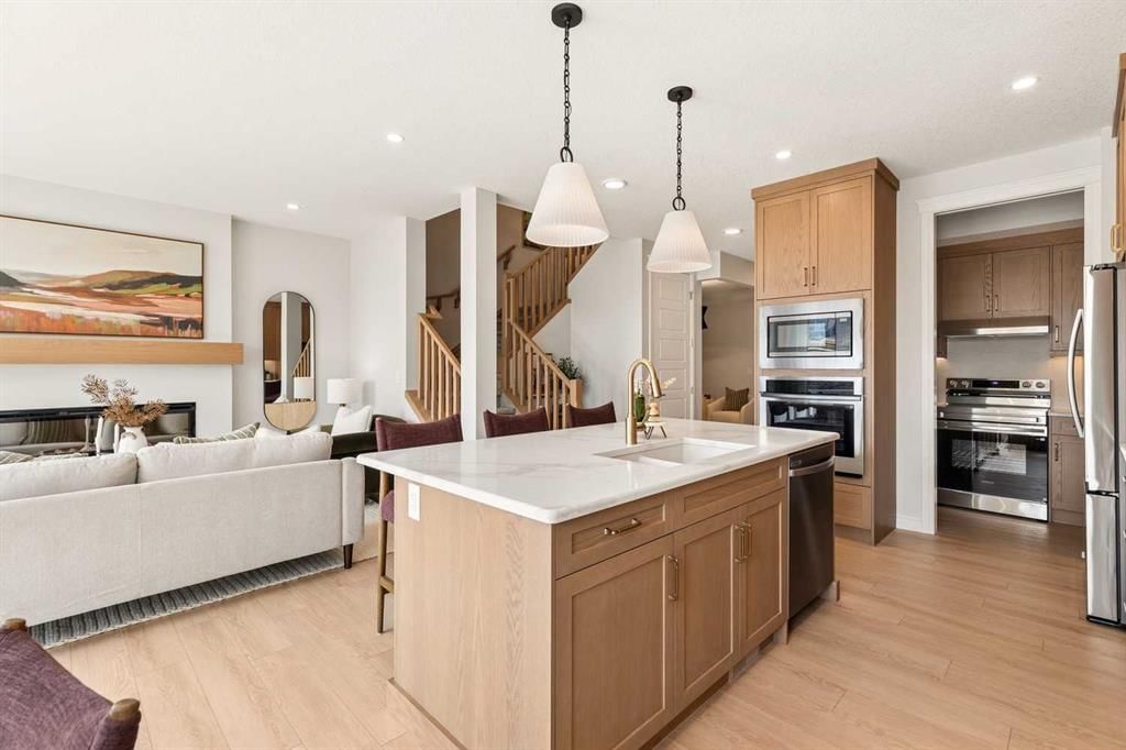154 Annette Landing NW, Calgary — photo 5 of 38