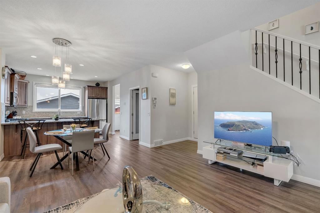 77 Red Sky Way NE, Calgary — photo 5 of 50