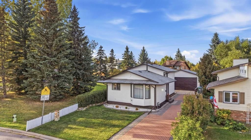 104 Shawglen Rise SW, Calgary — photo 3 of 45