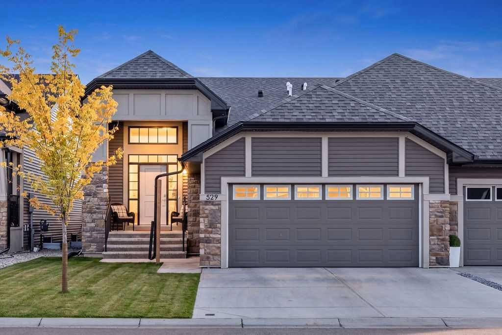 529 Montana Bay SE, High River — main listing photo