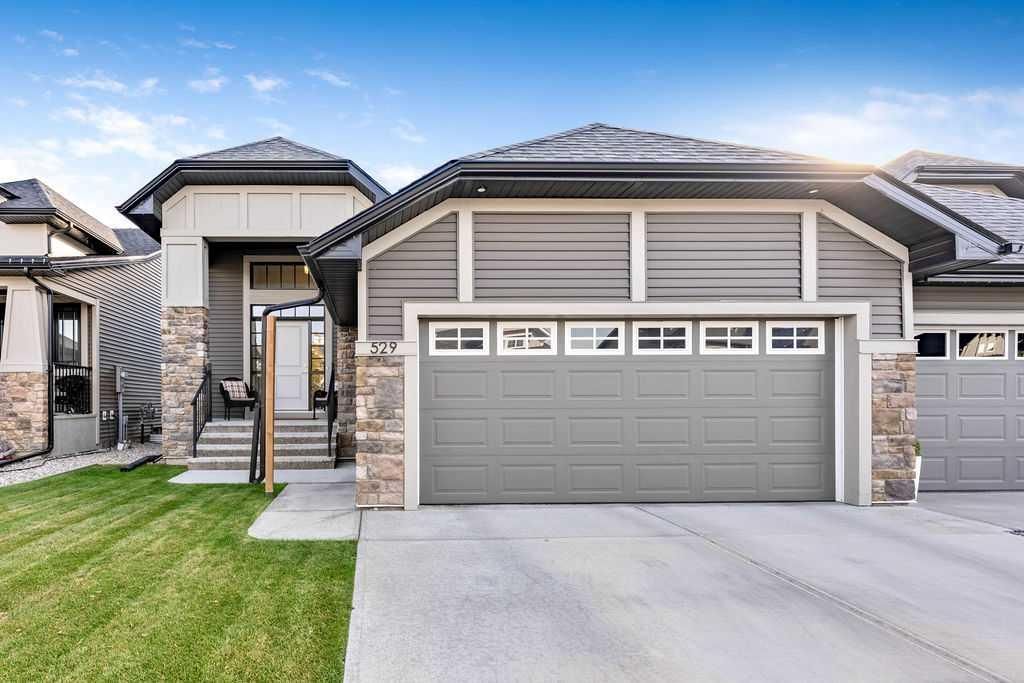 529 Montana Bay SE, High River — photo 2 of 50