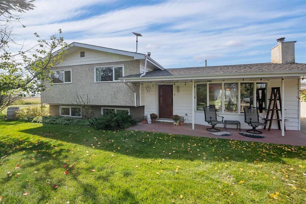 235007 Range Road 284, Rural Rocky View County — photo 4 of 47