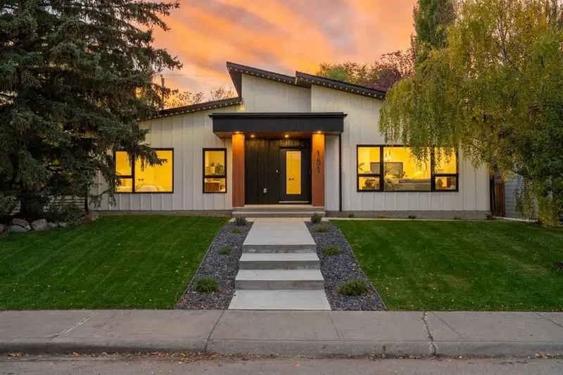 151 Waterloo Drive SW, Calgary — detached for sale