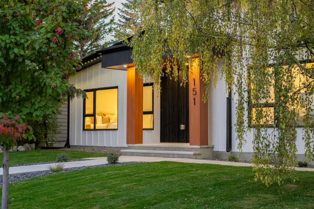 151 Waterloo Drive SW, Calgary — photo 3 of 50