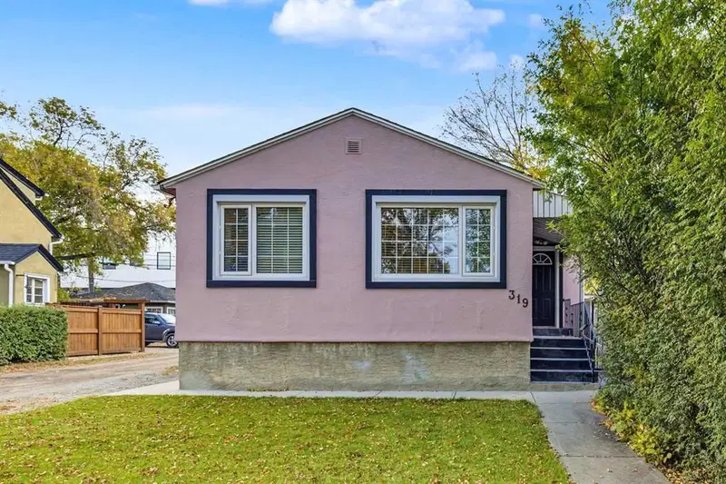 319 11 Avenue NE, Calgary — main listing photo