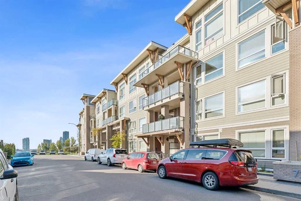 131, 721 4 Street NE, Calgary — main listing photo