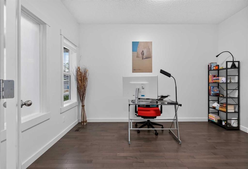 684 Evanston Drive NW, Calgary — photo 4 of 43