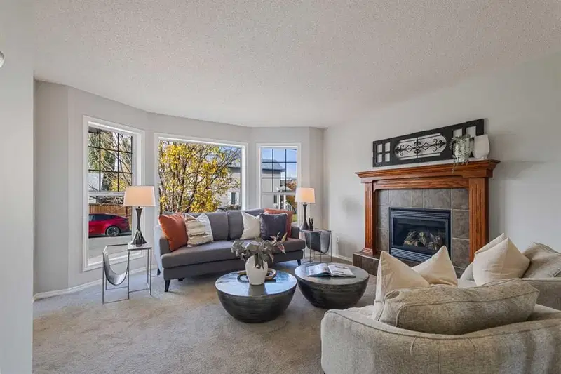 107 Cranberry Green SE, Calgary — photo 4 of 36