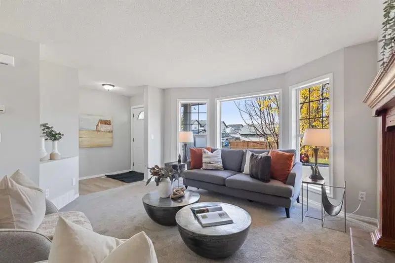 107 Cranberry Green SE, Calgary — photo 5 of 36