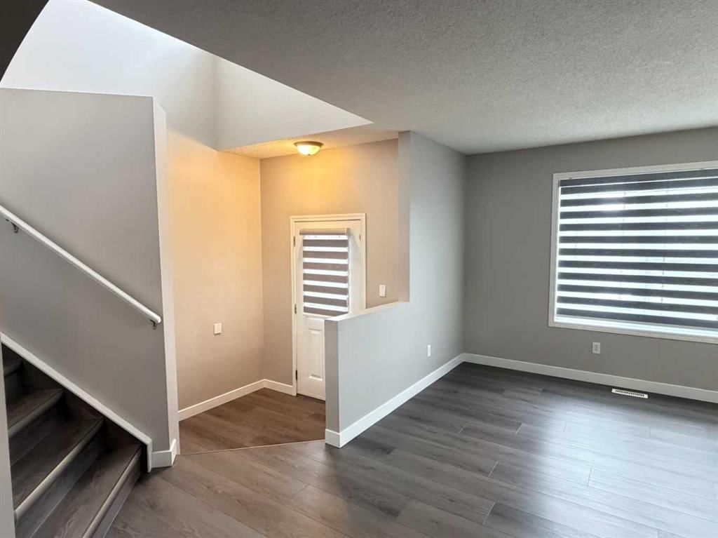 95 Panora Close NW, Calgary — photo 4 of 48