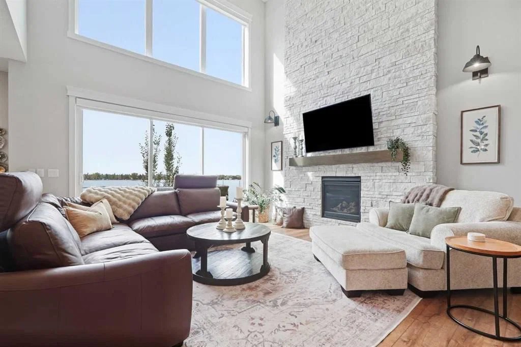 435 East Chestermere Drive, Chestermere — photo 4 of 50