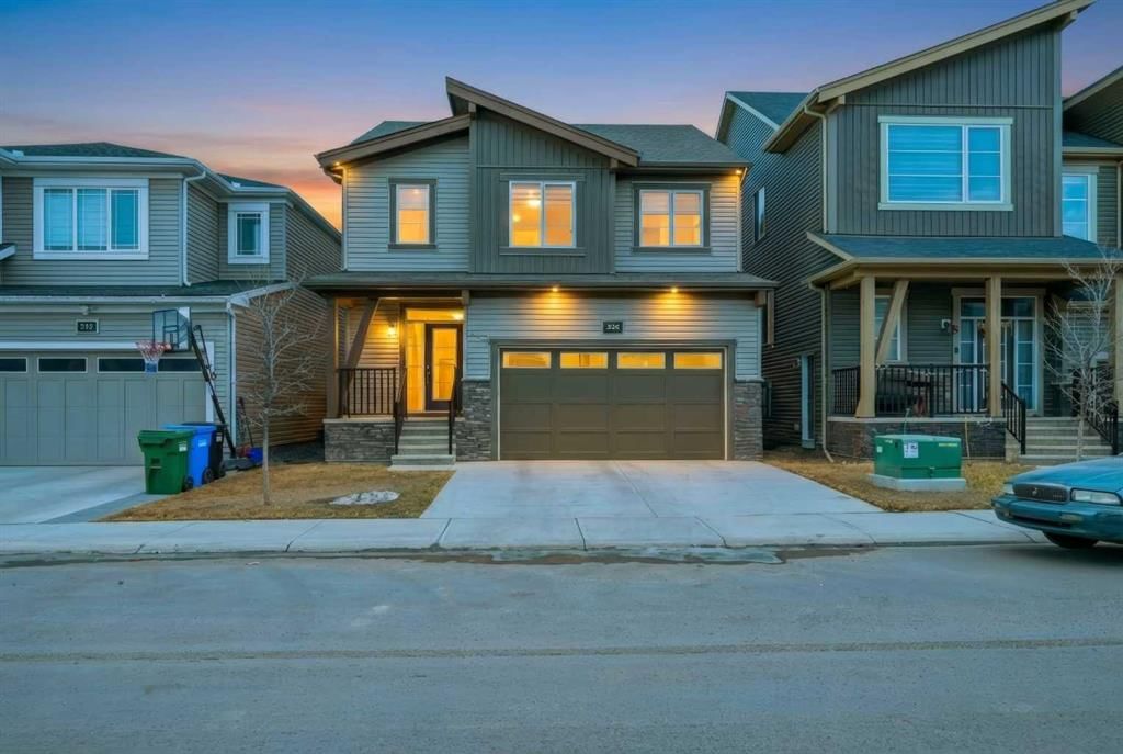 228 Carringham Road NW, Calgary — photo 2 of 49