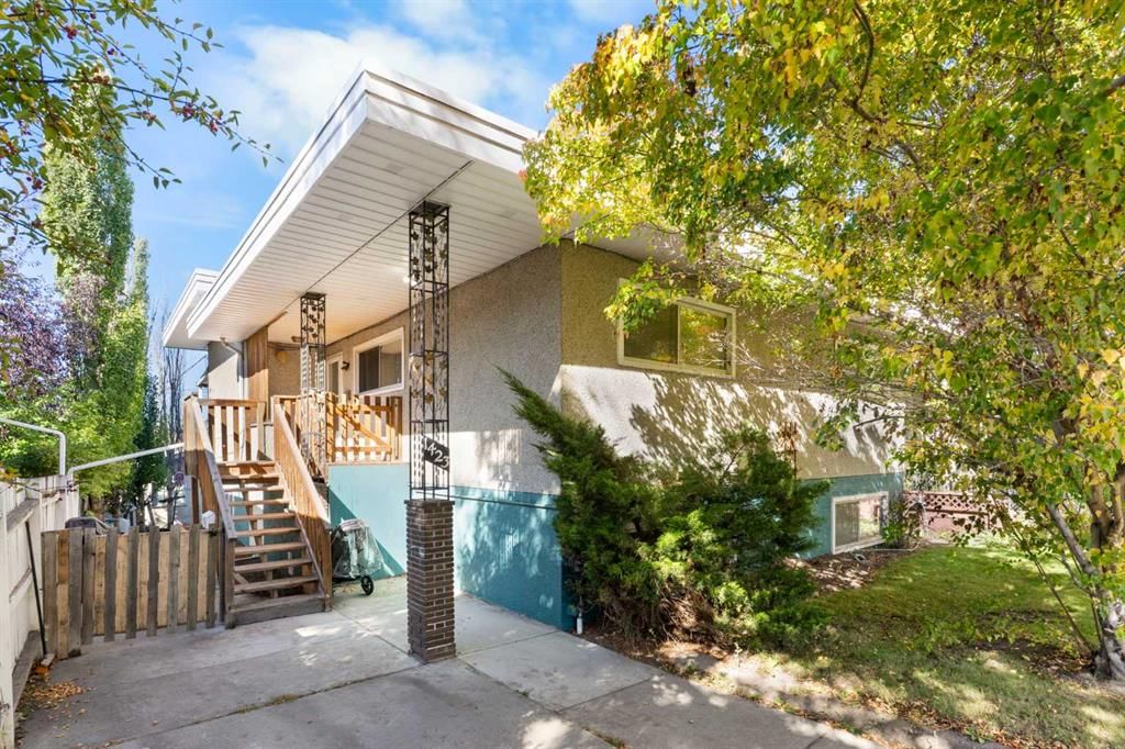 1423 16 Street NE, Calgary — photo 2 of 50