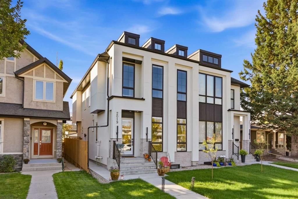 2019 21 Avenue NW, Calgary — photo 2 of 50