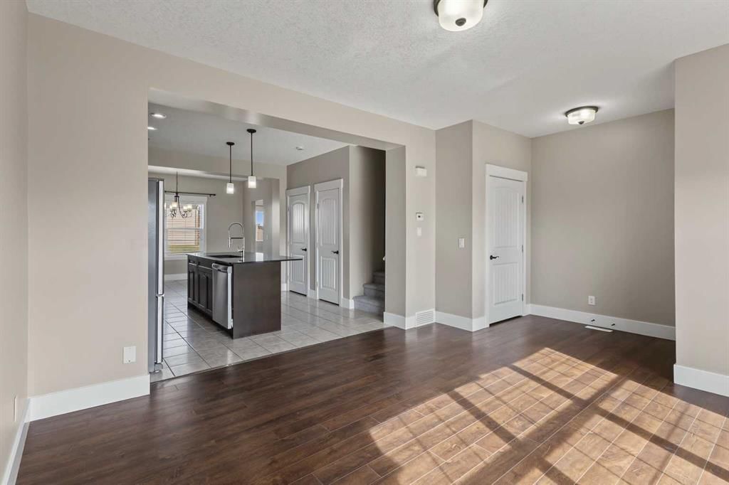 1540 Mcalpine Street, Carstairs — photo 3 of 35