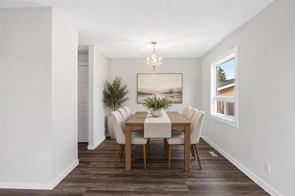 4628 Marcombe Road NE, Calgary — photo 3 of 35