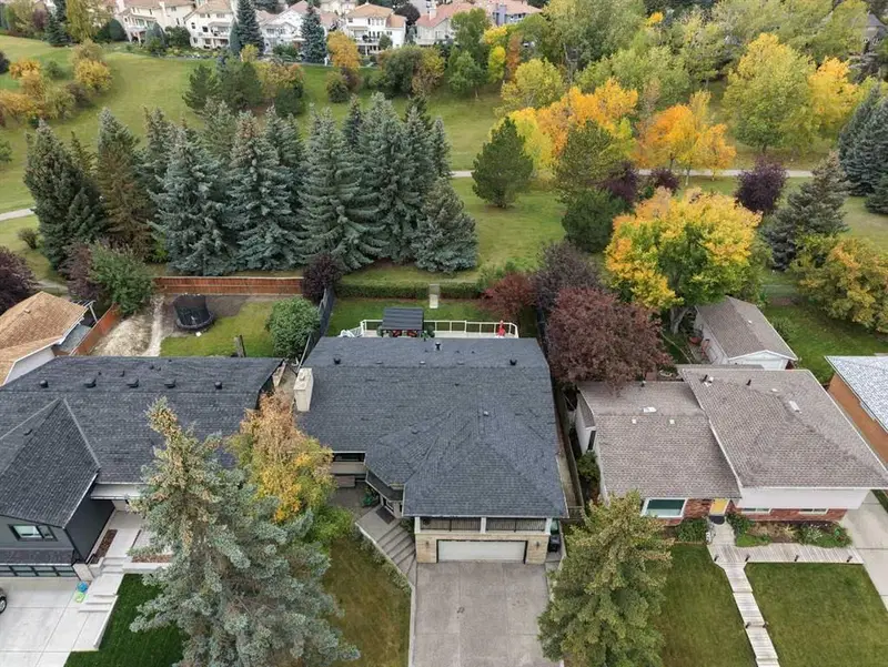5011 Viceroy Drive NW, Calgary — photo 2 of 49