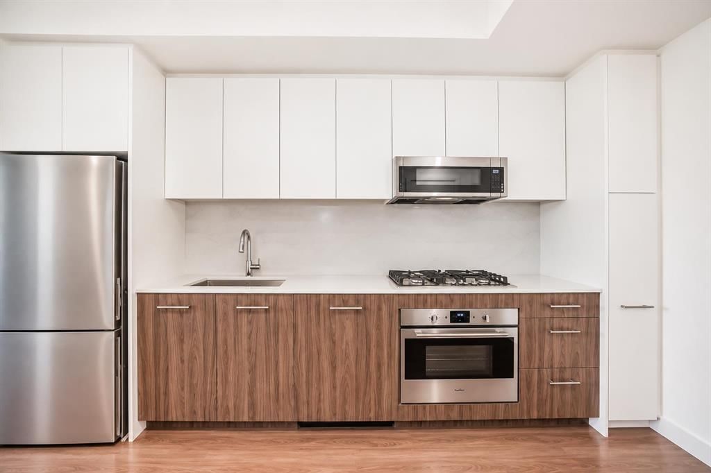 1313, 730 2 Avenue SW, Calgary — photo 4 of 18