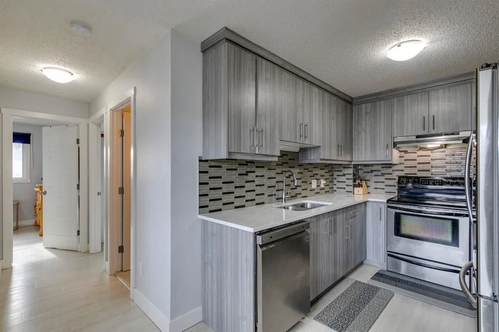 140 Templehill Drive NE, Calgary — main listing photo