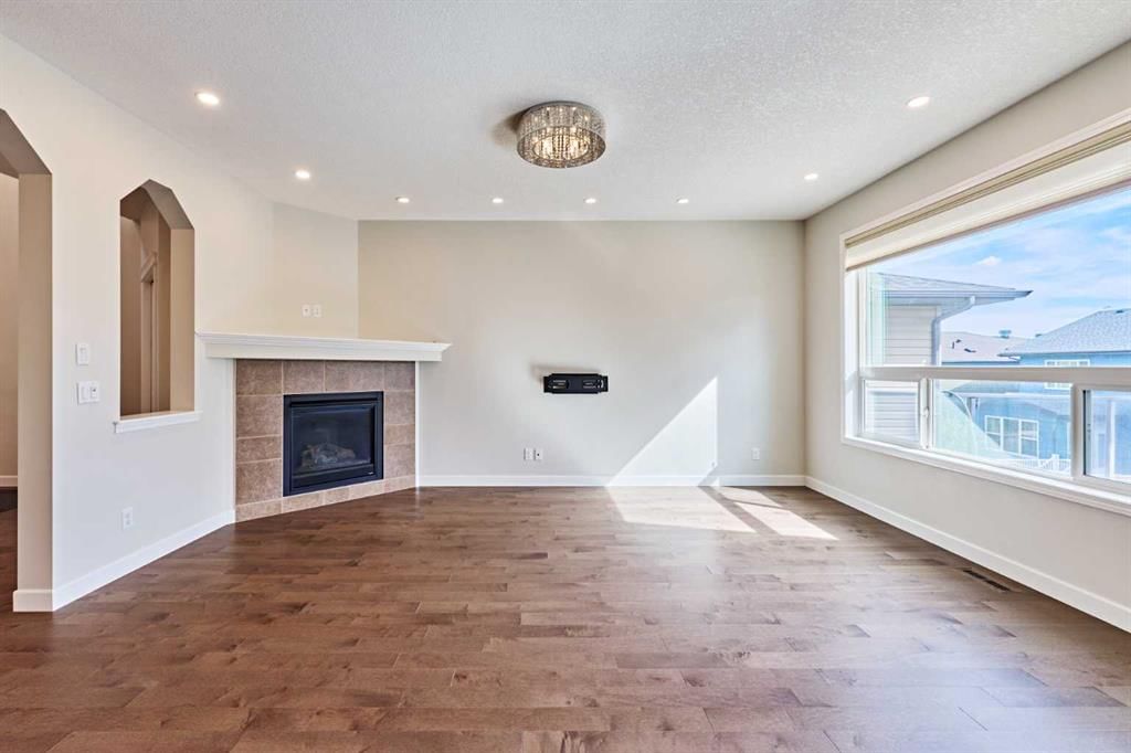 507 Panatella Square NW, Calgary — photo 4 of 48