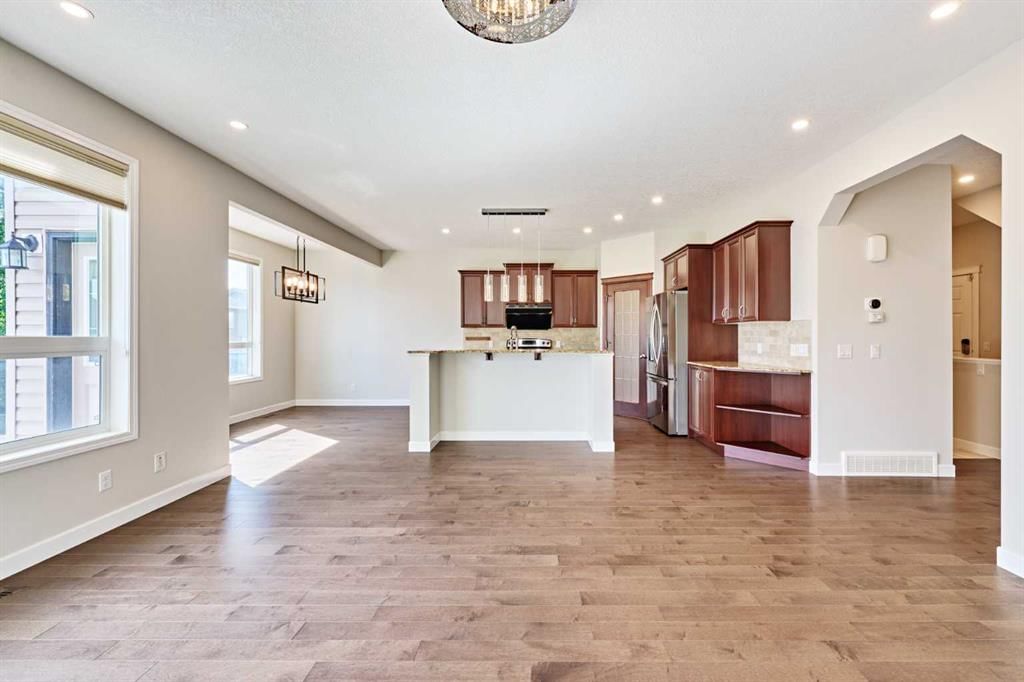 507 Panatella Square NW, Calgary — photo 5 of 48