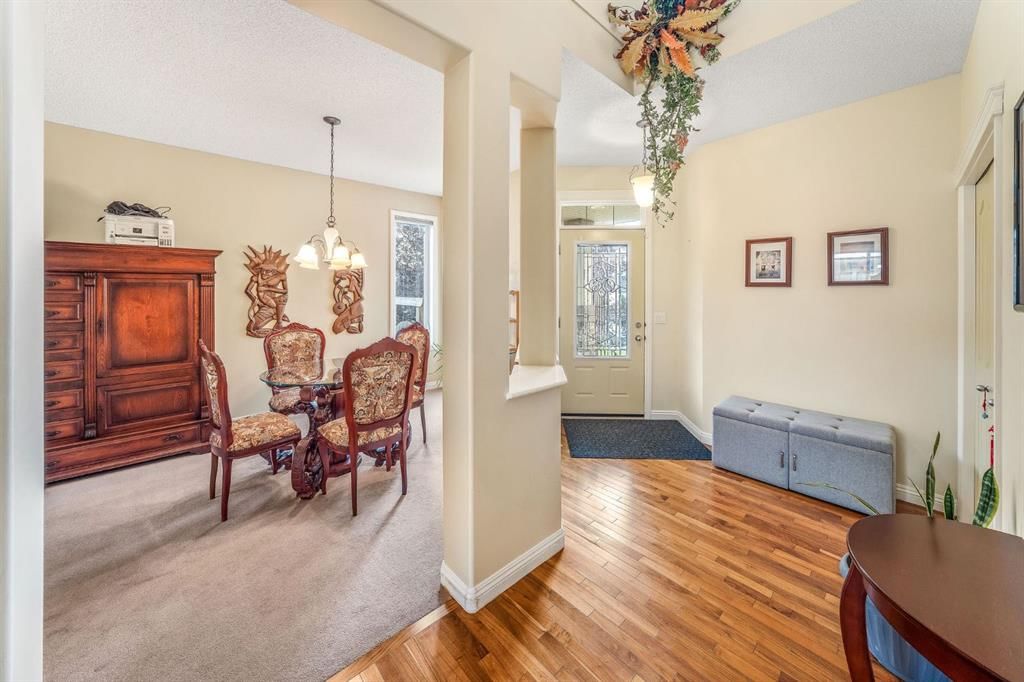 160 Royal Oak Heights NW, Calgary — photo 4 of 50