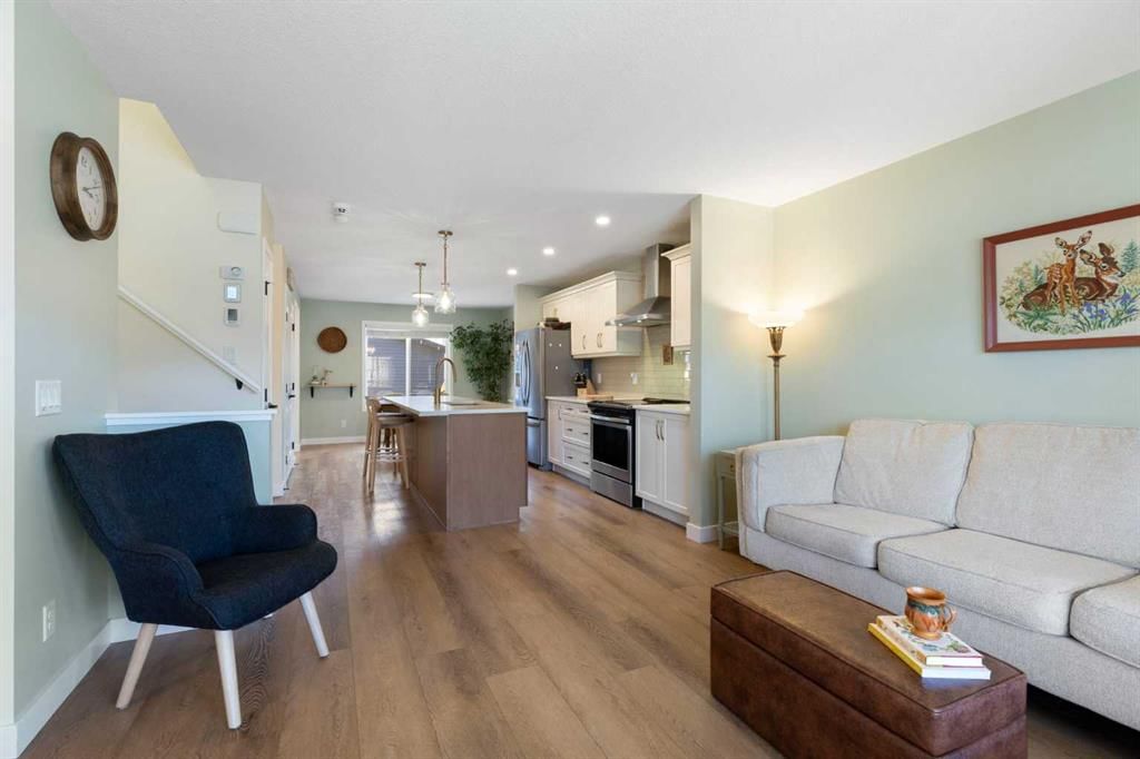47 Legacy Glen Way SE, Calgary — photo 3 of 40